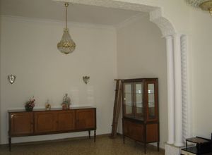 Μονοκατοικία, Κέντρο