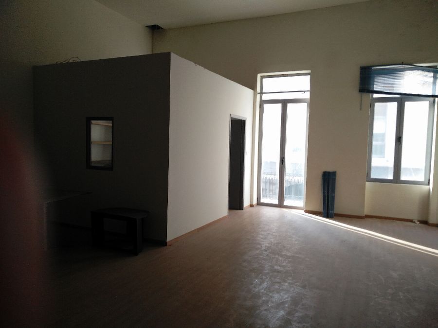 Photo 103635986