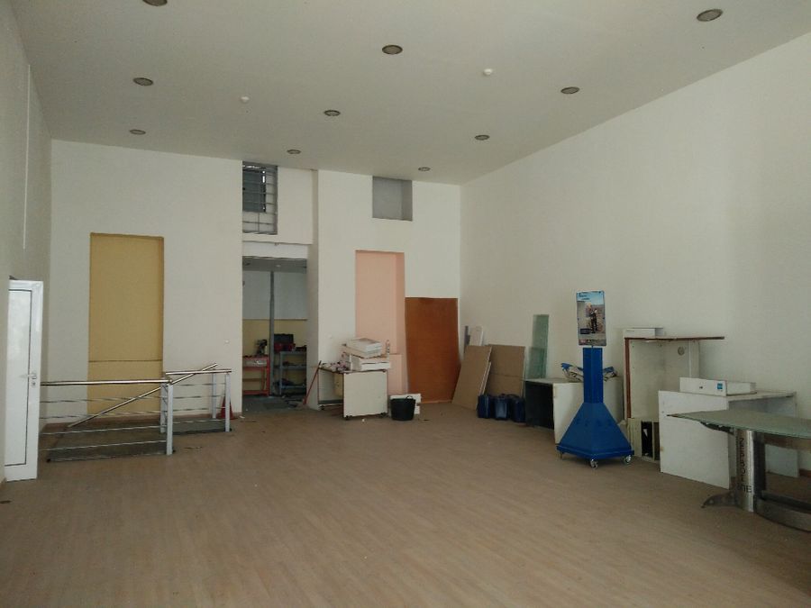 Photo 103635992