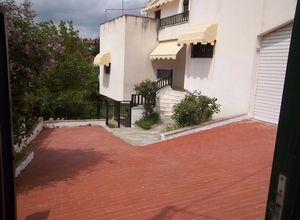 Μεζονέτα για ενοικίαση Πεύκα Δελασάλ 240 τ.μ. 4 Υπνοδωμάτια
