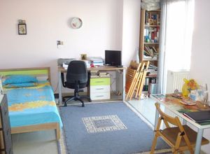 Studio Flat, Ippokratio