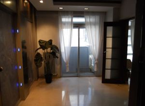 Apartment, Center