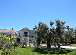 Ξενοδοχείο προς πώληση Λευκάδα 350 τ.μ.