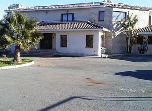 Μονοκατοικία προς πώληση Λυθροδόντας 700 τ.μ. 6 Υπνοδωμάτια