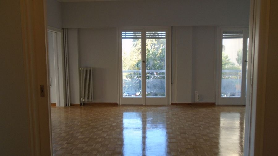 Photo 114095900