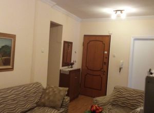 Apartment, Aretsou