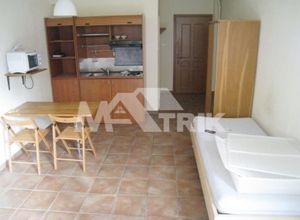 Studio Flat, Ano Toumpa