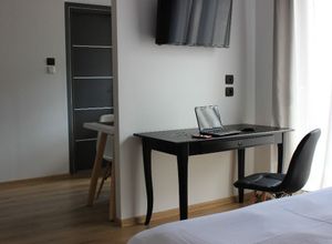 Apartment, Center