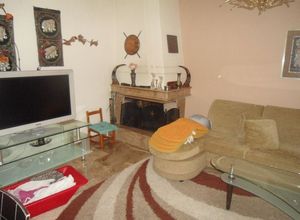 Apartment, Votsi