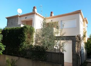 Μονοκατοικία, Κρυοπηγή