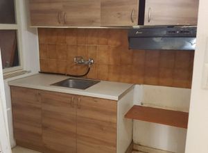 Studio/Γκαρσονιέρα, Μεσαμπελιές