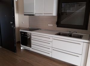 Studio Flat, Center