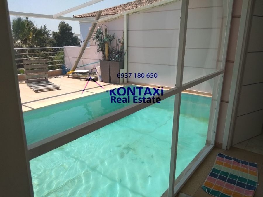Photo 132999026