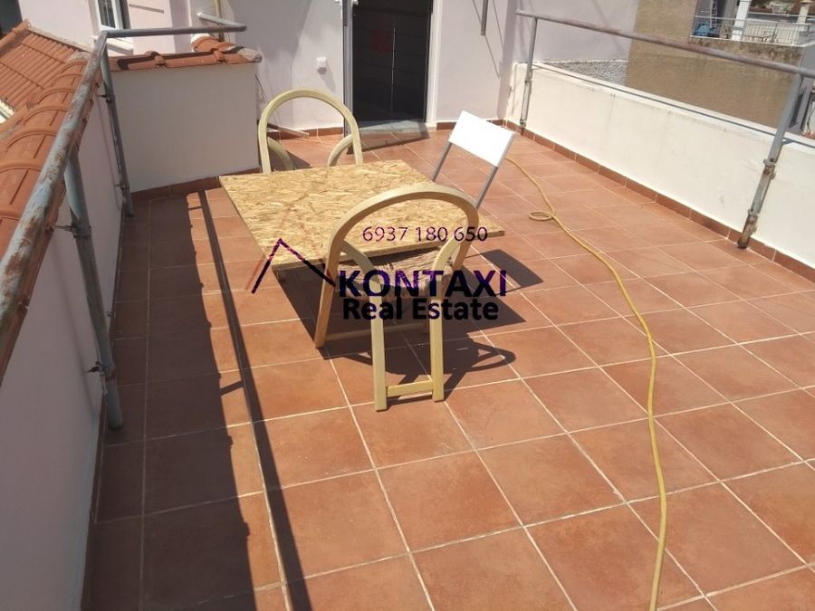 Photo 132999065