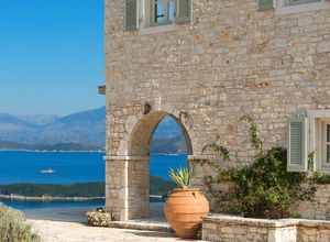 Βίλλα προς πώληση Κασσιόπη (Κέρκυρα) 550 τ.μ. 5 Υπνοδωμάτια