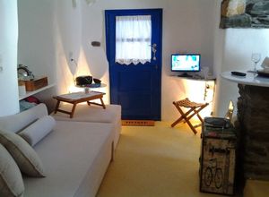 Studio Flat, Tinos
