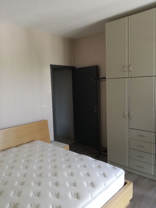 Photo 137157299