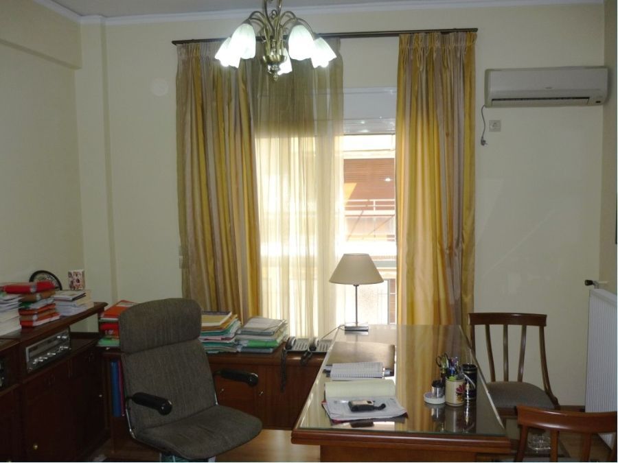 Photo 137324357