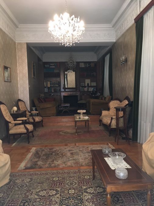 Photo 137448857
