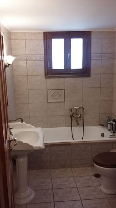 Photo 137677370