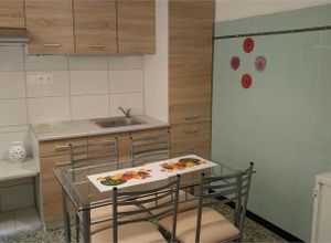 Apartment, Chanioporta