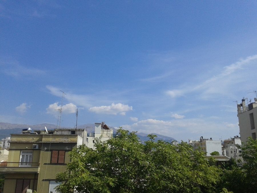 Photo 143887058