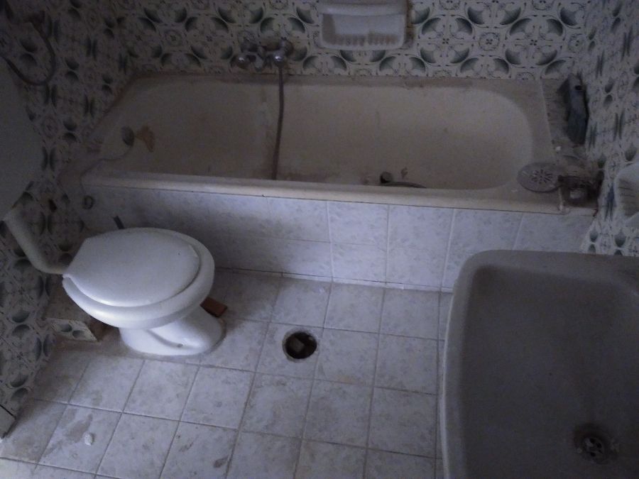 Photo 144170060