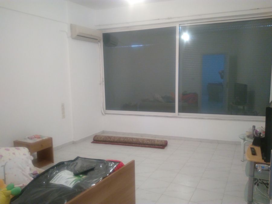 Photo 144284030