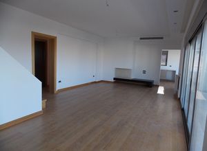 Maisonette, Golf