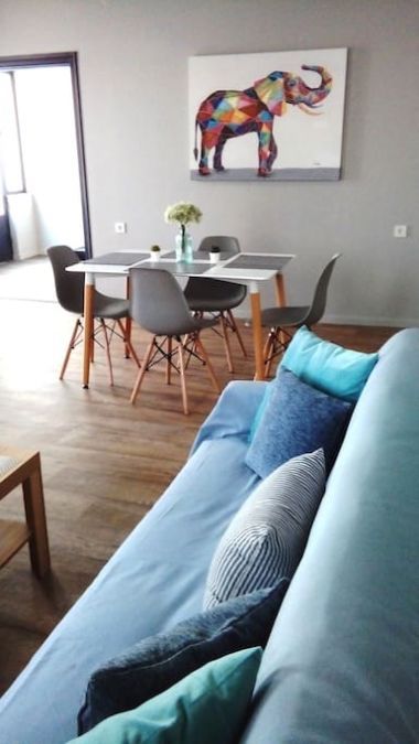 Photo 145103939