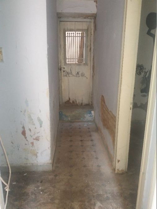 Photo 145978214