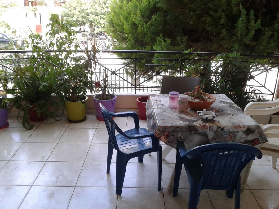 ΜΕ ΒΕΡΑΝΤΑ
