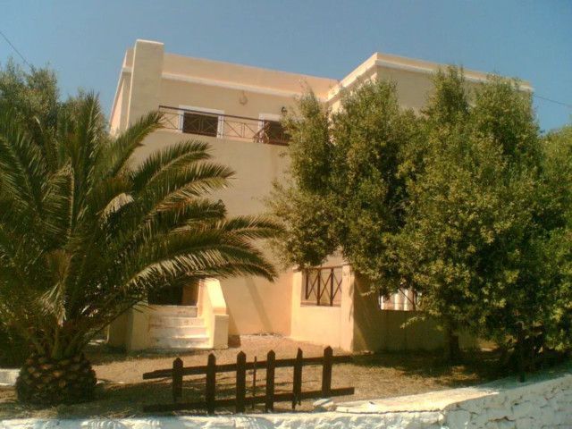 House Syros