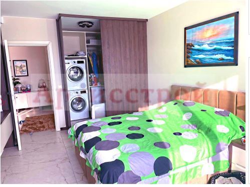 Снимка 241428764