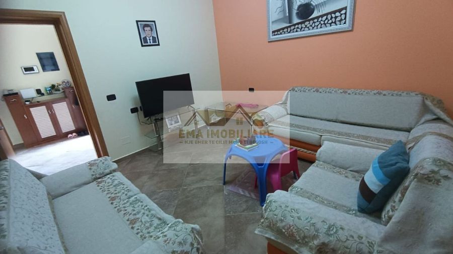 Photo 247030397