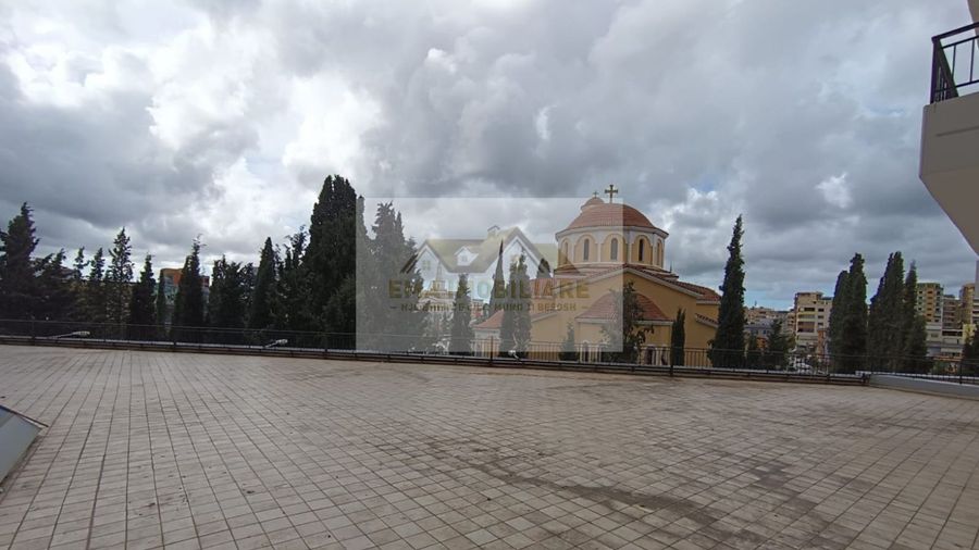 Photo 247312406