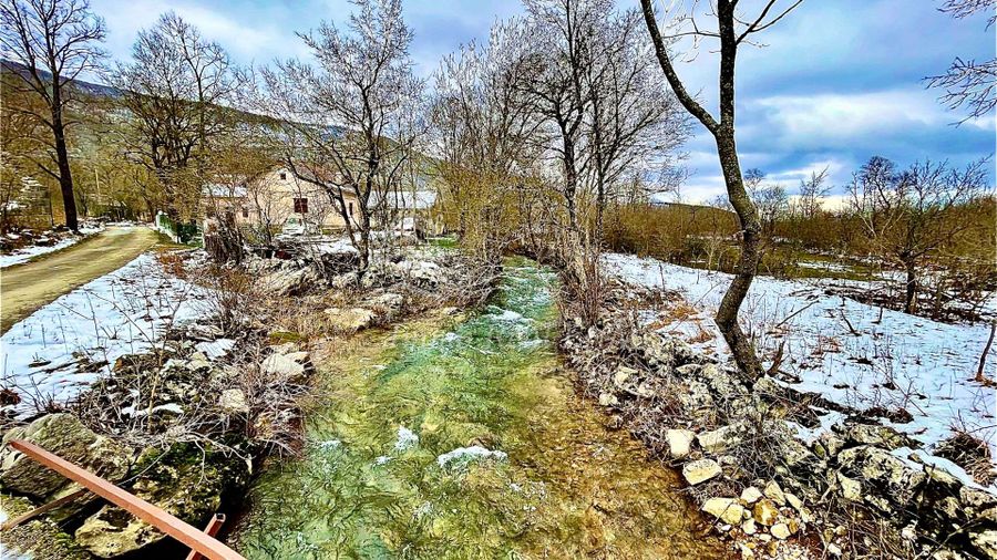 Kuća 120m² na prodaju, Gračac, Gračac centar - Oglas 13561945 | Crozilla