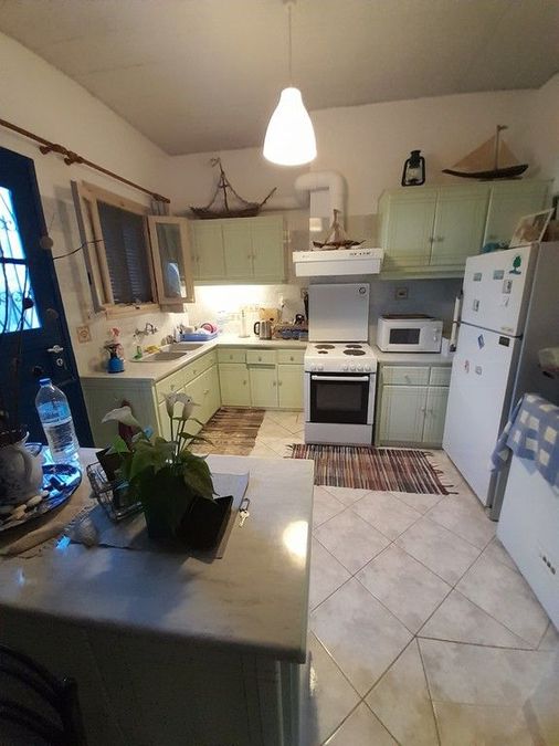 House Aliki