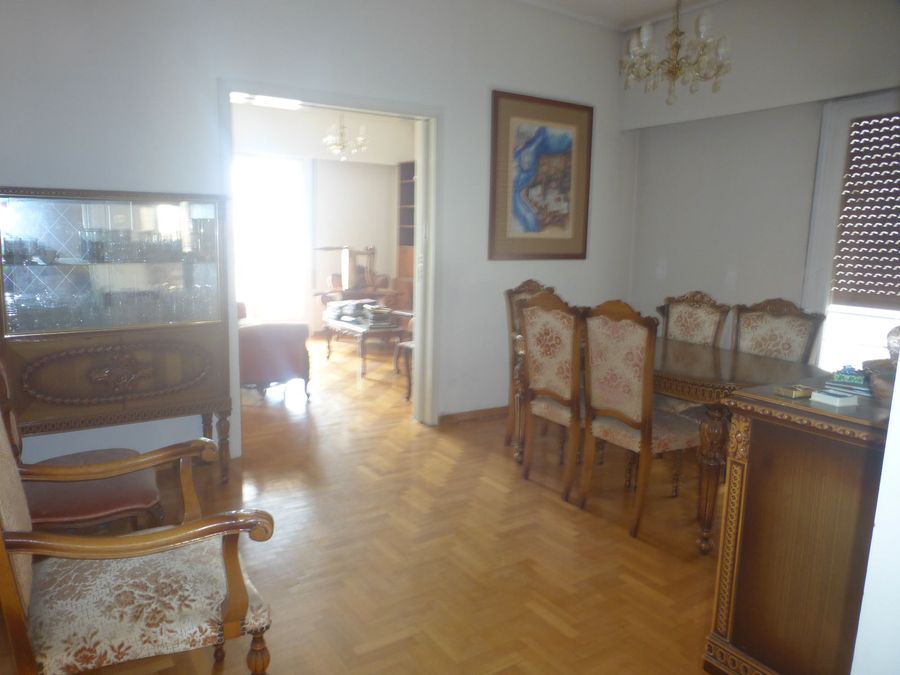Photo 265363751
