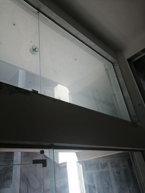 Photo 266558195