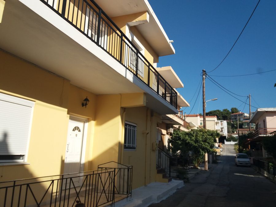 Rent, Detached house, 80m² Samos, Karlovasi 14676999 Spitogatos
