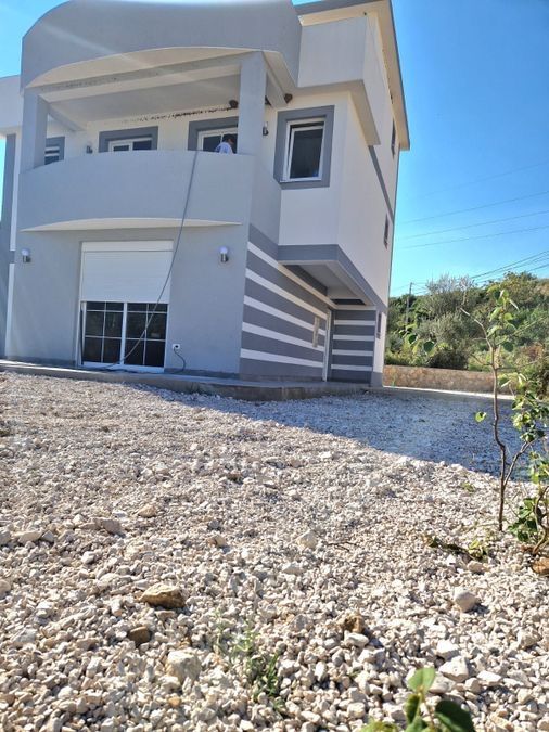 Luxury home in Dobra Voda 5