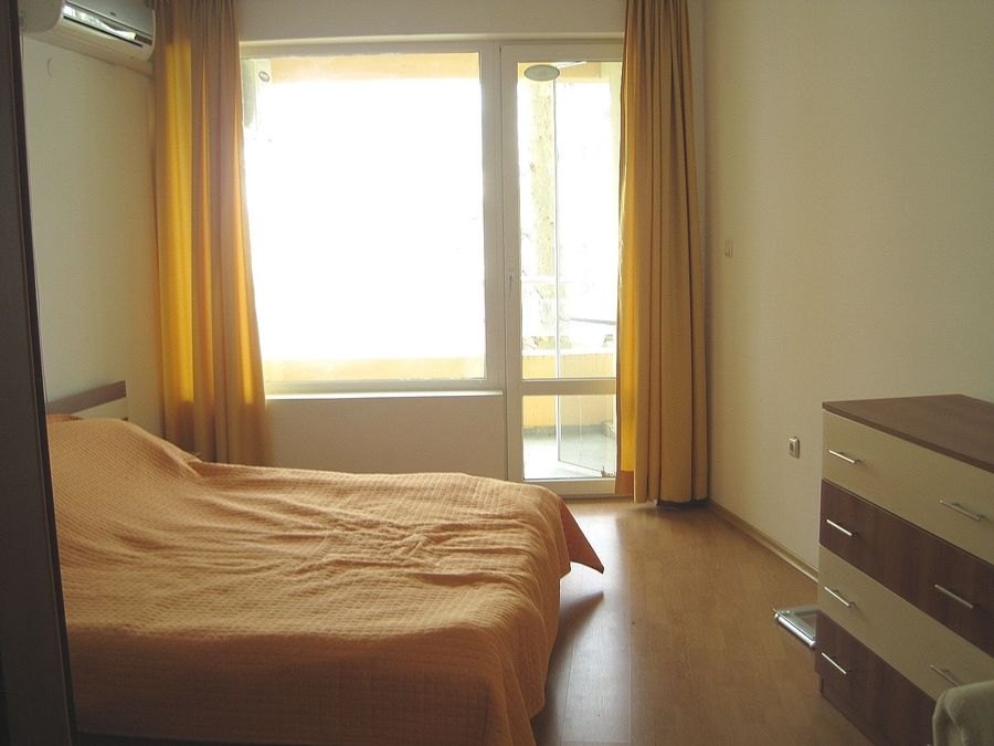 Photo 293884889
