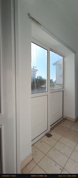 Photo 294875771