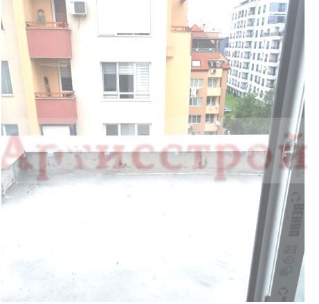 Снимка 296422544