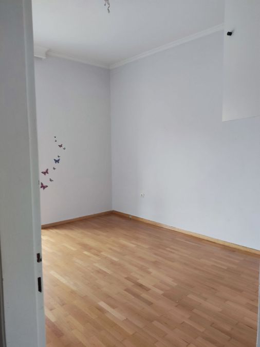 Photo 298378220