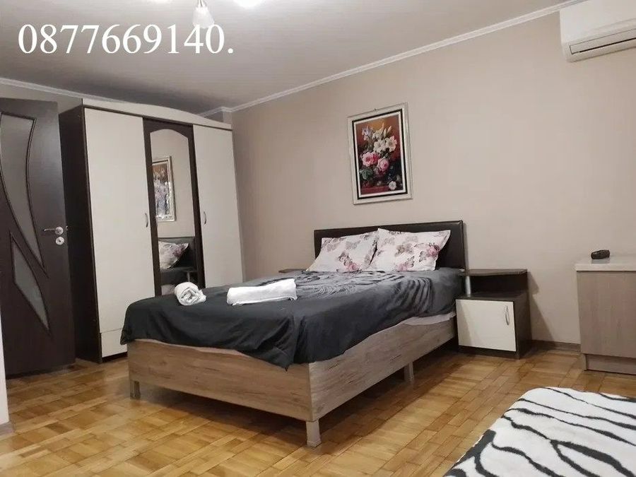 Снимка 302745596