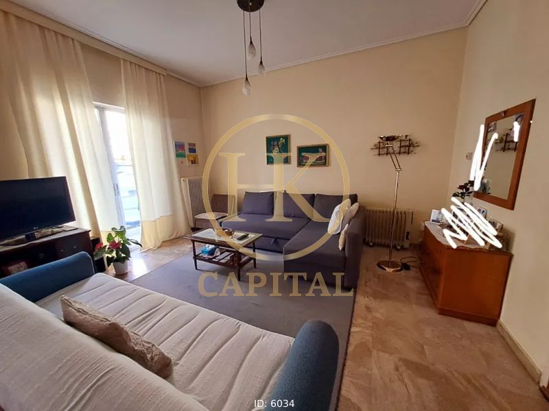 Γκαρσονιέρα στον Πειραιά