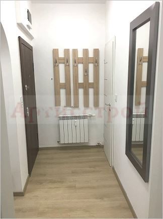 Photo 305063024