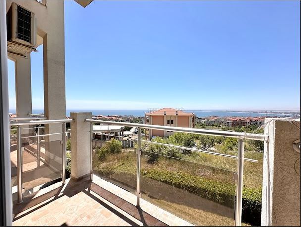 Снимка 305364686